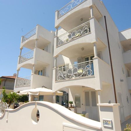 Residence Costa Smeralda Grottammare Eksteriør bilde